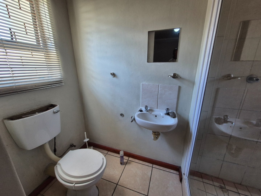 2 Bedroom Property for Sale in Brentwood Park Western Cape